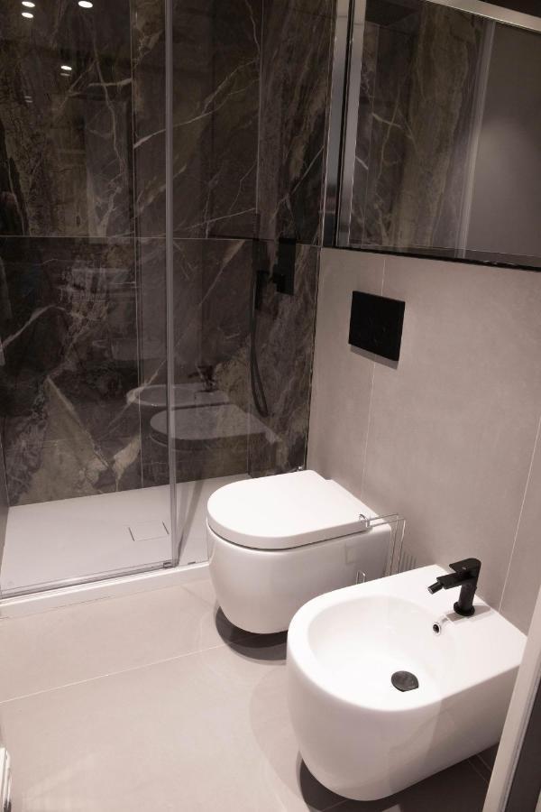 Exclusive Retreat Few Steps From Duomo - Apt 1 Milano Eksteriør billede